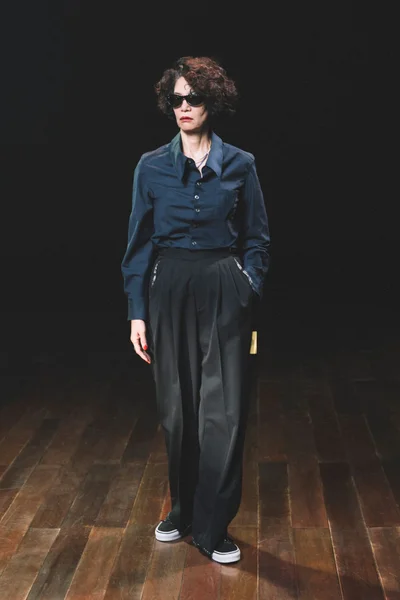 Look 12